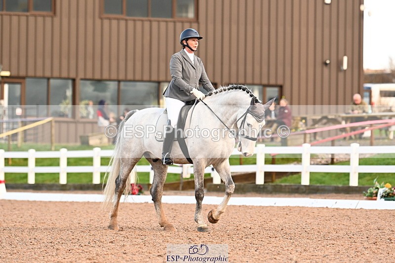 240218A-105906-06252 - 133-Katharine.Lewis-SLS.Maurits