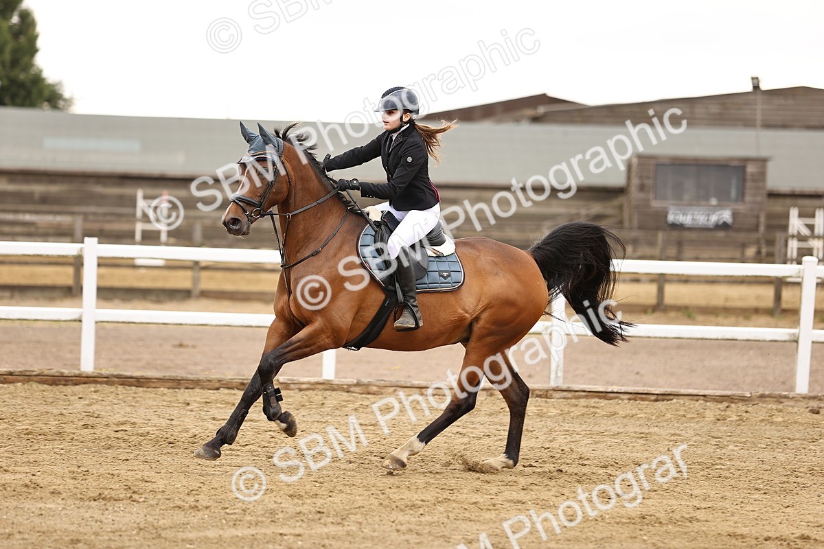 SBM_024459 - Class 8 - Clear Round