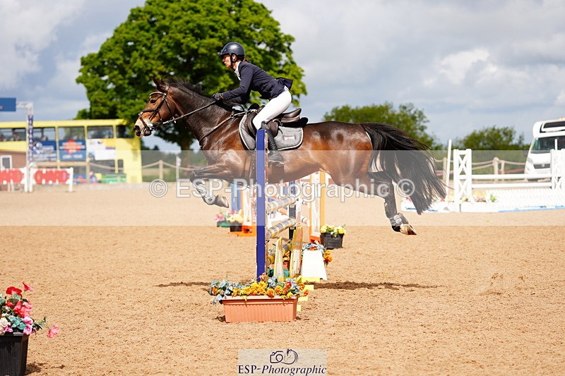 240526A-110058-07700 - Cls 26 Chard Equ 1.05m and 1.10m Grand Prix