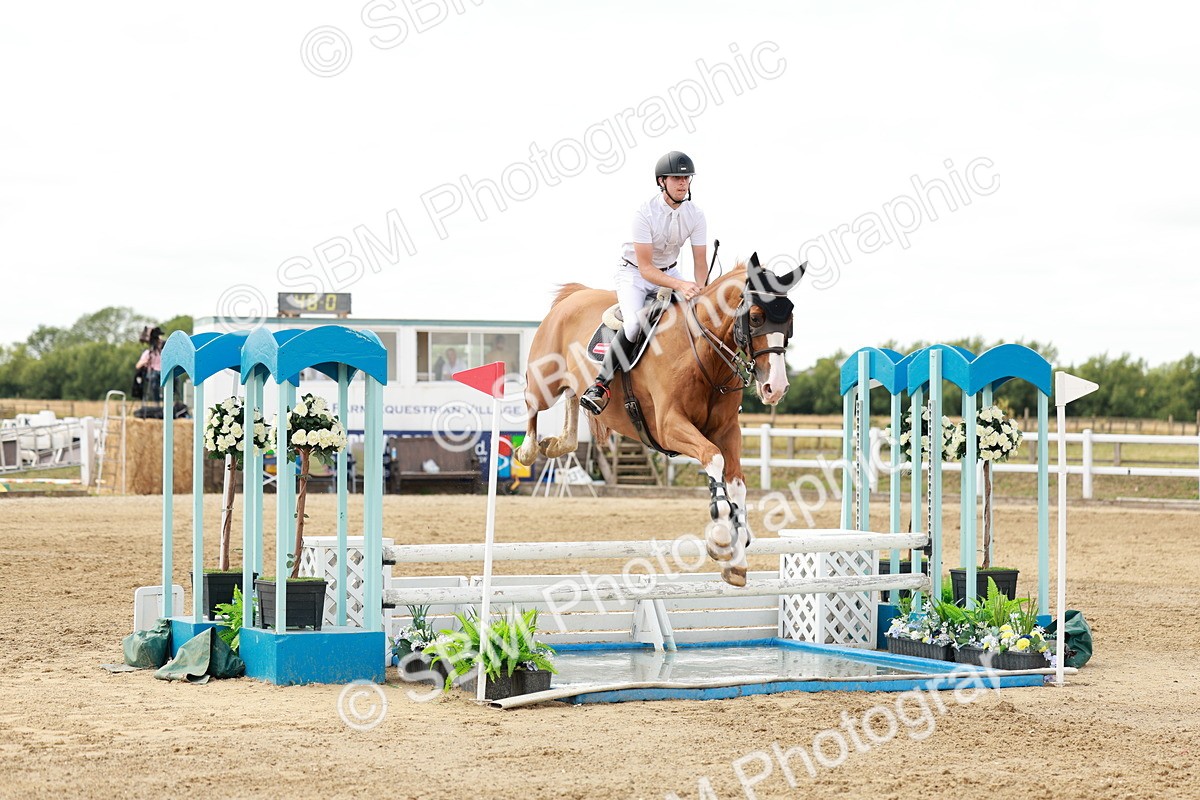 SBM_018784 - Class 21 - Senior Newcomers Championship 2d Rd