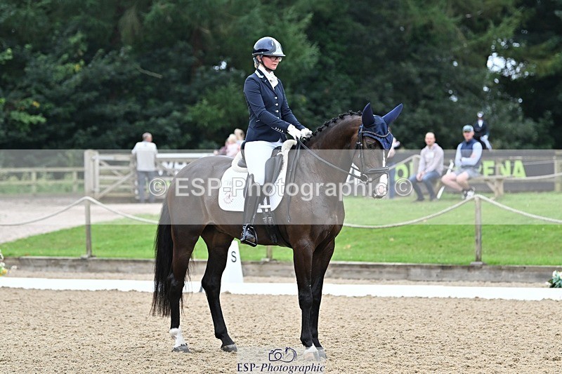 240810-102401-02654 - 195-Isobel.Goodwin-Milano.van.hof.olympia