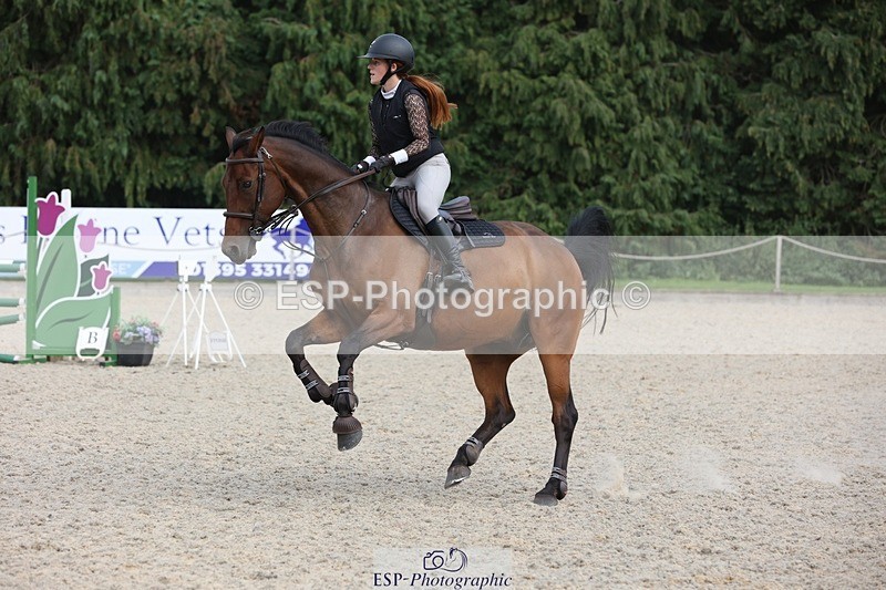 230908-154140-02580 - Cls 8 Snr 1.05m Open