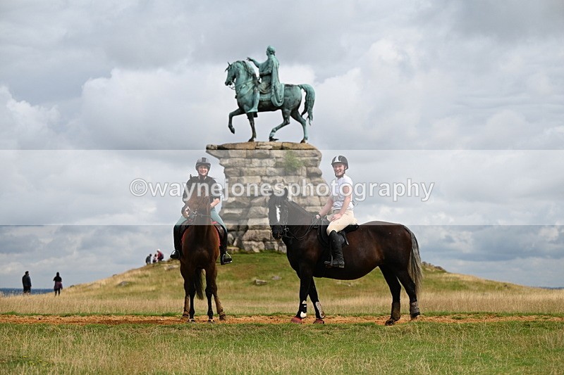 DSC_4364 - Time at Statue 09:50 to 11:09