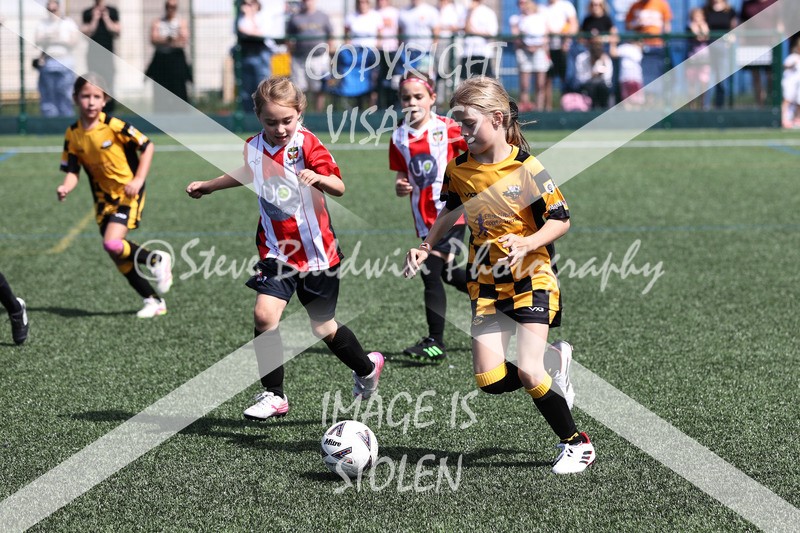 1DX33000 - Sat 13th U7 & U8 Girls