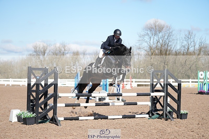 250316-110036-06003 - Cls 21 British Novice and 90cm