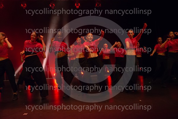 00957 - Nicki Minaj Medley