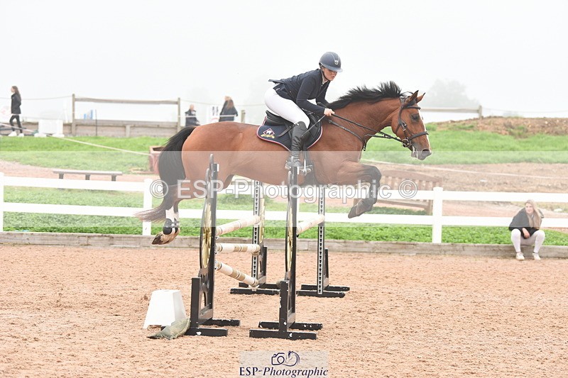 230902A-110938-00527 - Cls 8 1.05m Amateur Quali