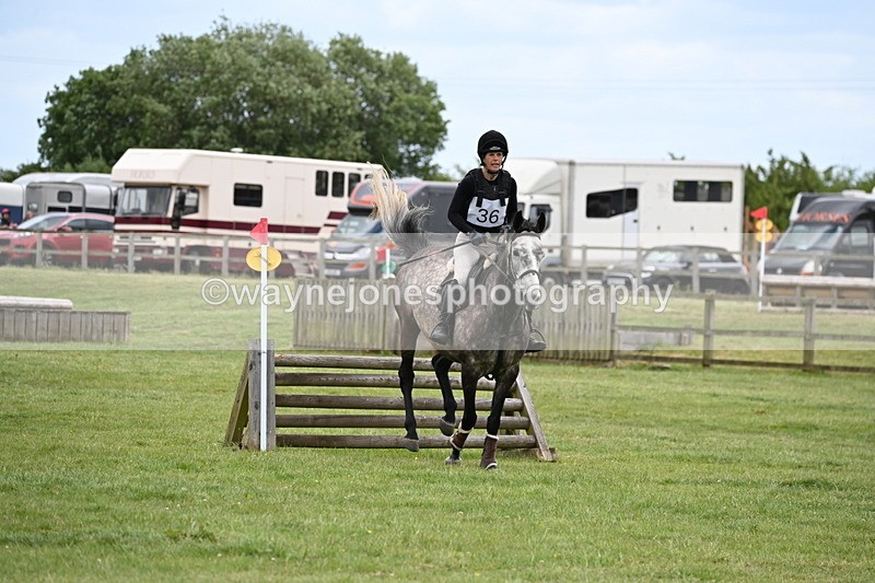 WJ6_3623 - Class 5 80cm Pairs