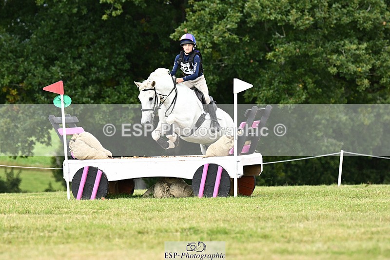 240825X-102859-31104 - 70cm XC 10.00 to 11.00