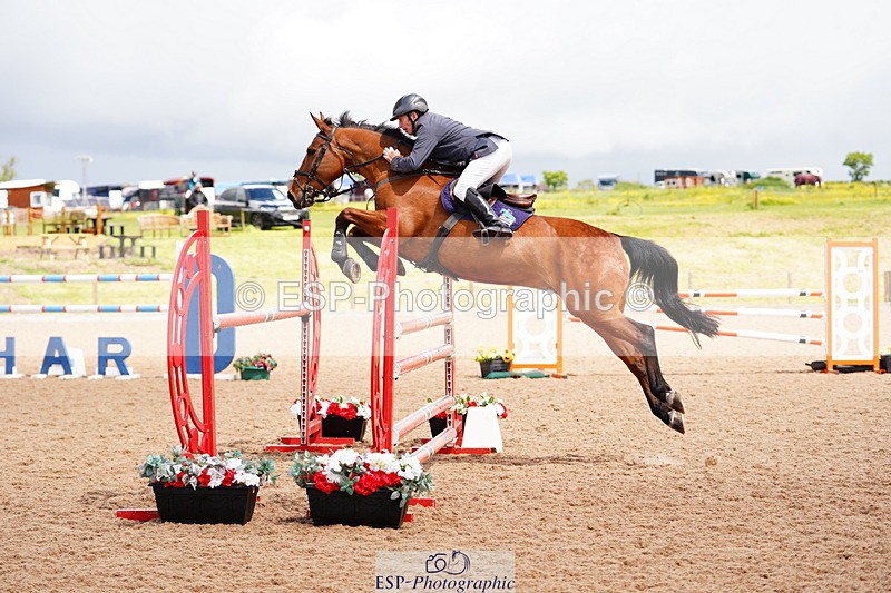 240526A-122002-08035 - Cls 26 Chard Equ 1.05m and 1.10m Grand Prix