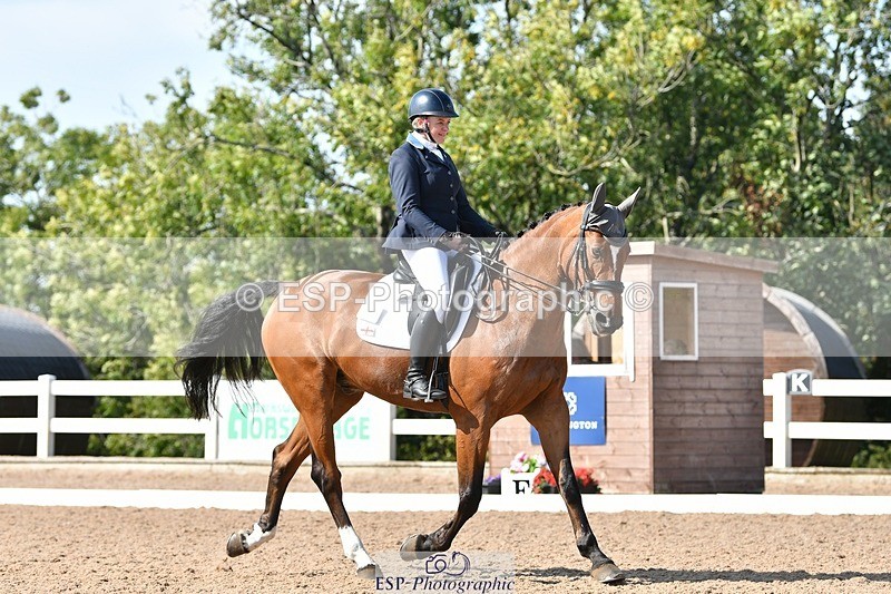 250906-152249-04259 - 119-Kirstie.WrightMill.House.Kann.Eye