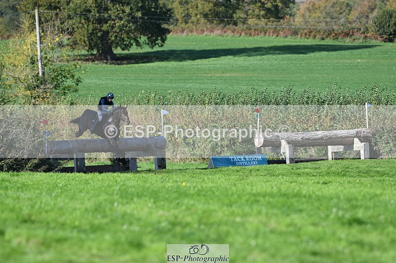 251024A-124917-11715 - B-142-Harry.Hodge