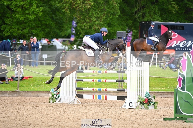 240526-115236-21127 - 164-MOONLIT_SWAYZE-Daisy_Bathe