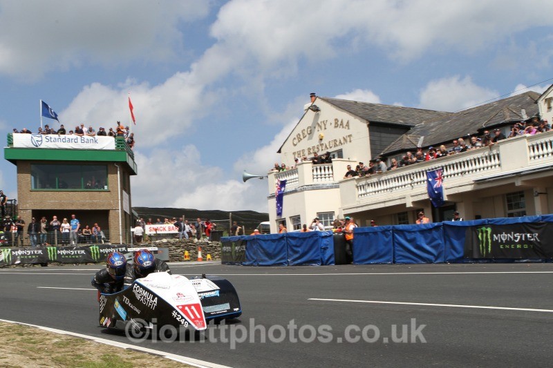 Karl Bennett / Lee Cain Kawasaki / T D racing - Sure Sidecar Race 1