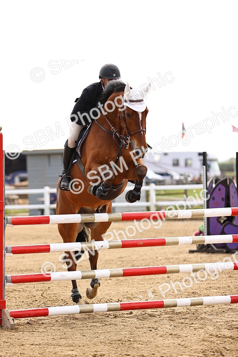 SBM_002405 - Class 11 - Senior newcomers - 1.10m