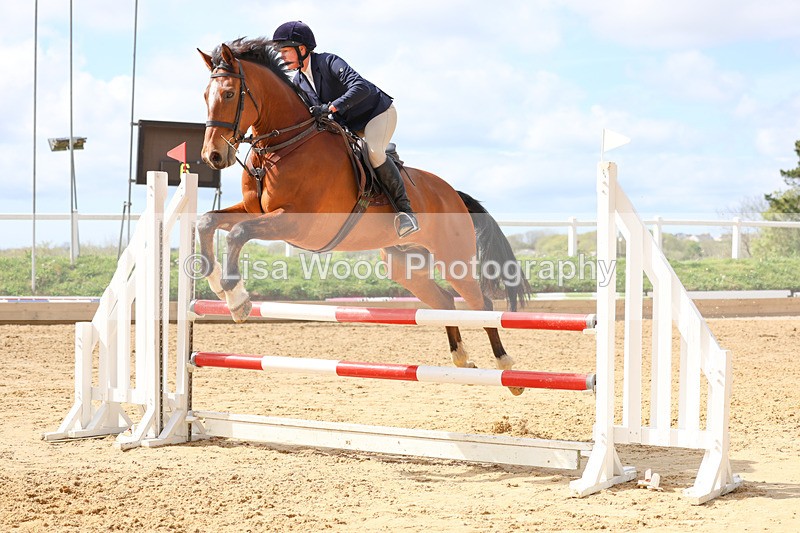 3E7A8256 - Class 11: 1 metre open