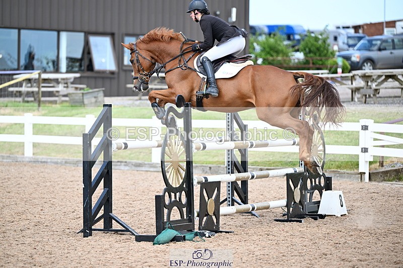 240605A-150825-00898 - Cls 4 Newcomers and 1.10m Open