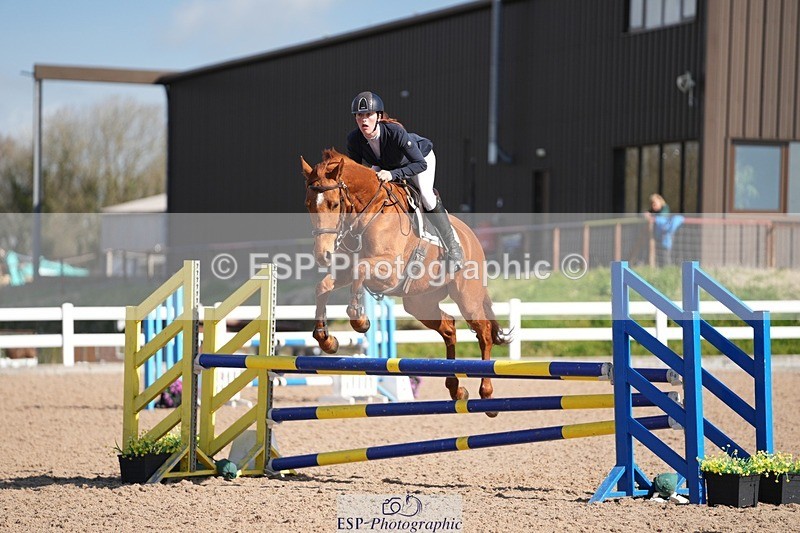 250329-101314-03570 - Cls 20 British Novice and 90cm