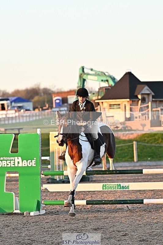 250401-192931-01030 - 90cm Classes