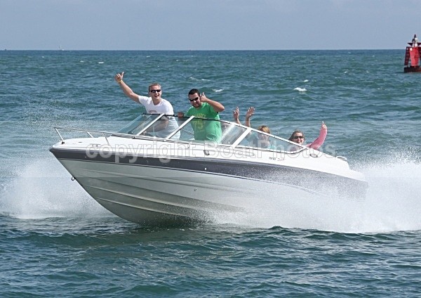 090823 CHAPARRAL 1950 SPORT IMG_2003 - Motorboats - Open