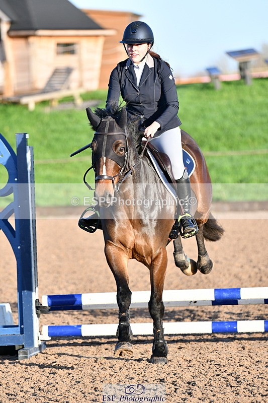 241026A-090818-00375 - SAT Cls 19 Clear Round 50cm