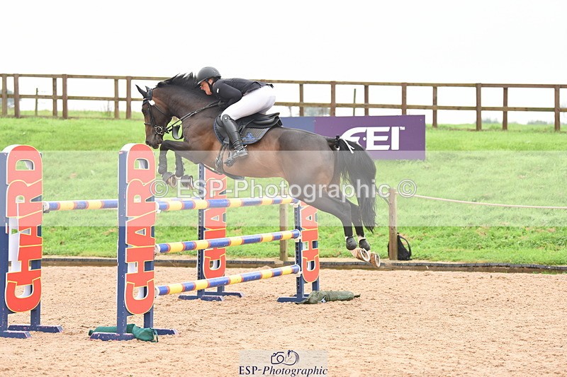 230916A-104402-03893 - Cls 14 Snr Foxhunter