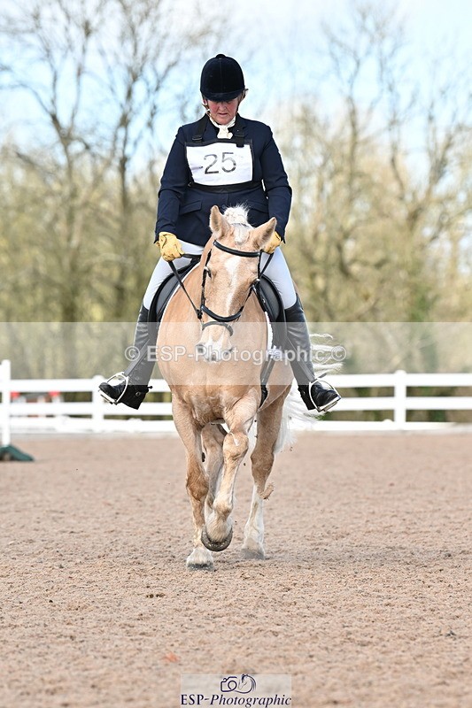 240324A-133653-03437 - Novice 28, 13.00 to 14.00