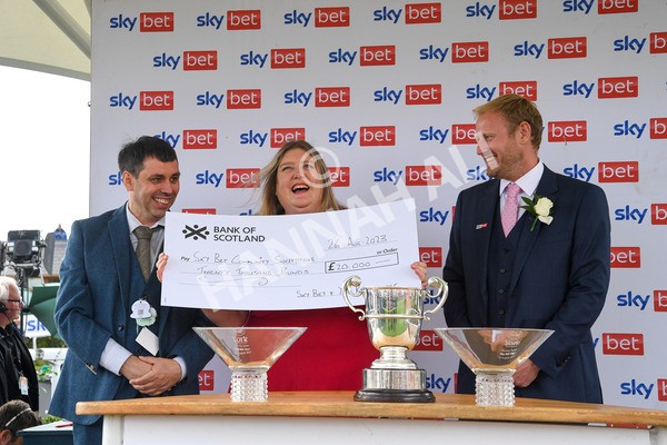 260823-Race 4-Absurde-1159 - Race 4 Sky Bet Ebor Handicap