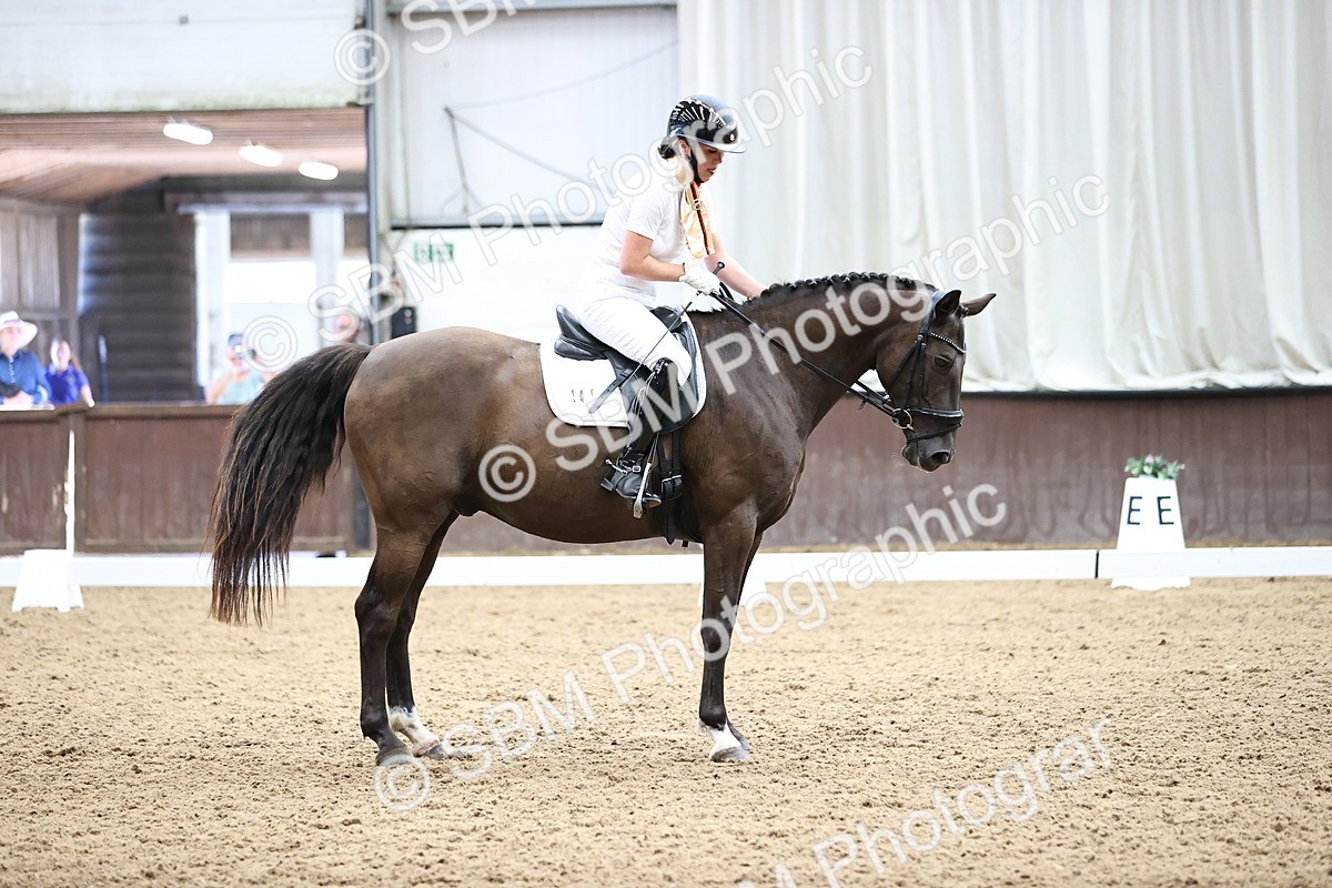 SBM_001908 - Novice 4 - 11.15-13.22