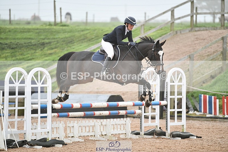 241102A-115035-04418 - SAT Cls 9 British Novice and 90cm Open