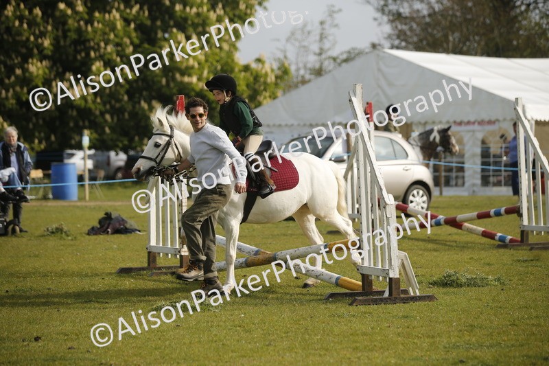 20260426-0999 - Class 1 - Mini Jumping - Lead rein or Assisted