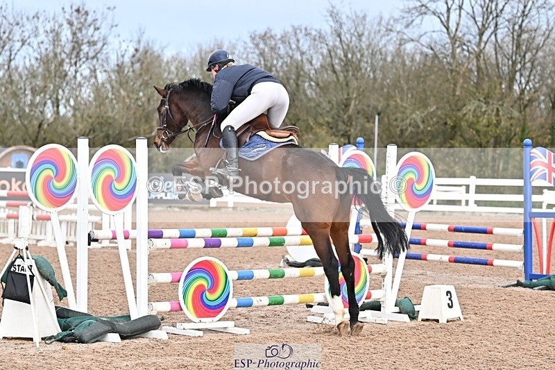 251119-100206-00056 - Cls 1 British Novice and 90cm Open