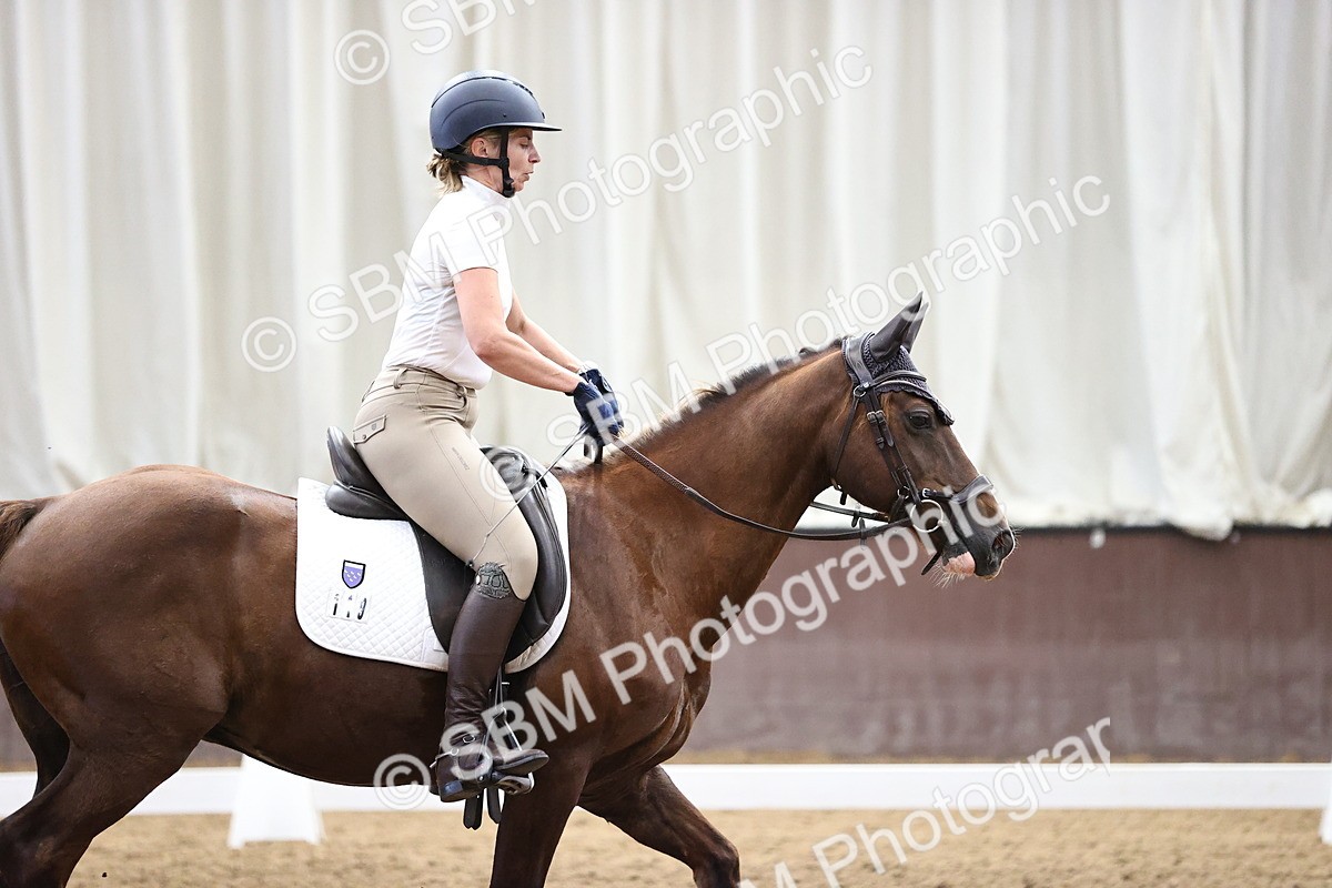 SBM_000533 - Novice 4 Warm Up