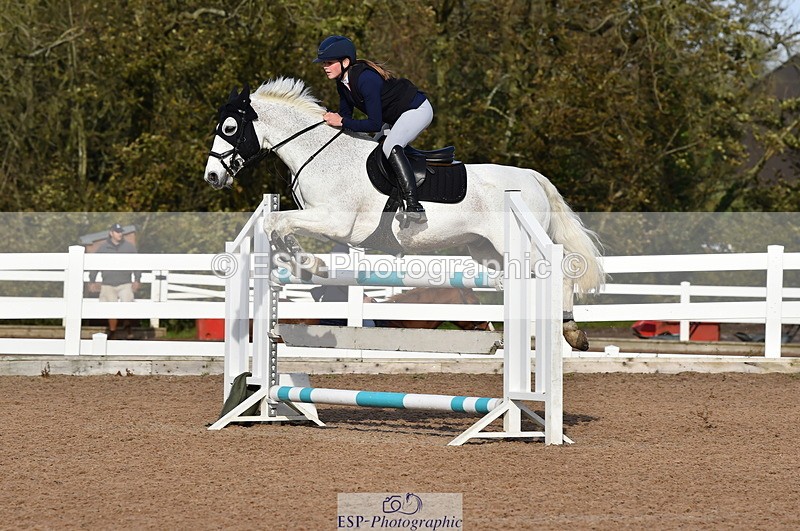 231029A-123120-03317 - Pony Foxhunter & 1.10m Open