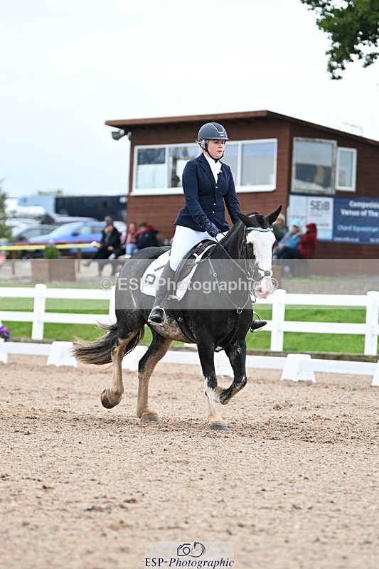 250907-123658-08375 - 061-christine.harrisonRed.Flair