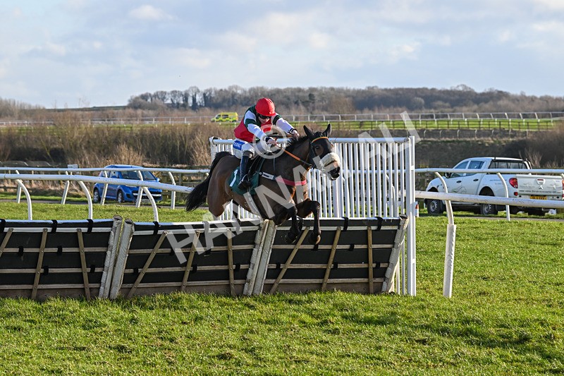 250225-Race 3-Ballyvango-8060 - Race 3