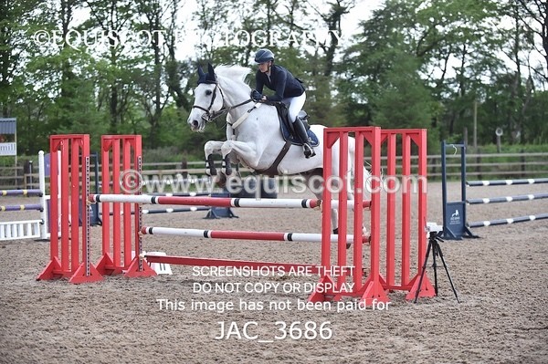 JAC_3686 - CLASS 8 Senior Newcomers/ 1.10m Open