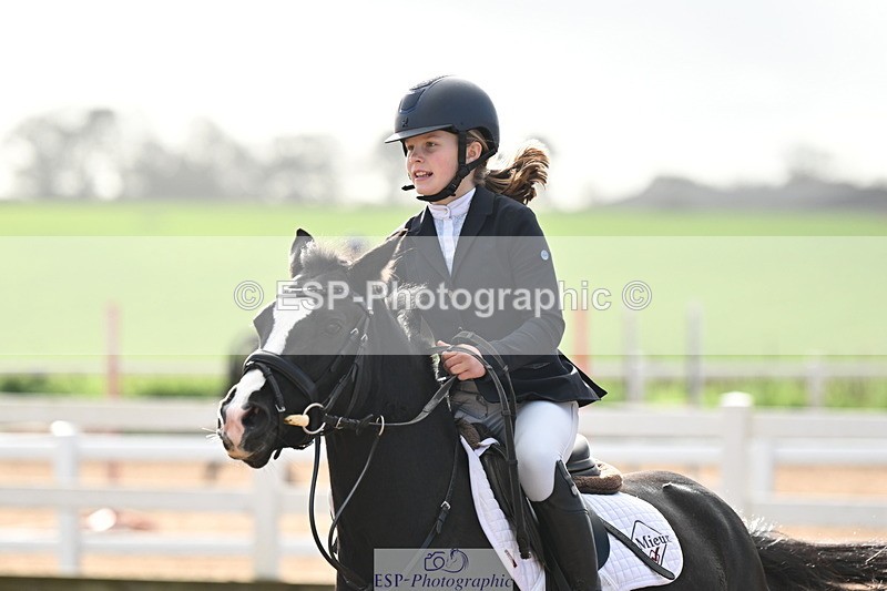 241026A-114915-00795 - SAT Cls 8 Pony Discovery and 90cm Open