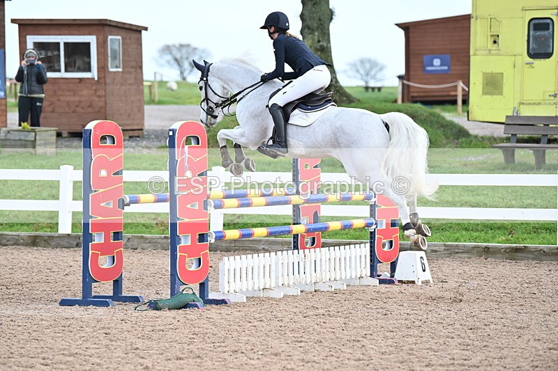 231208A-125653-00874 - Cls 5 Newcomers & 1.10m Open