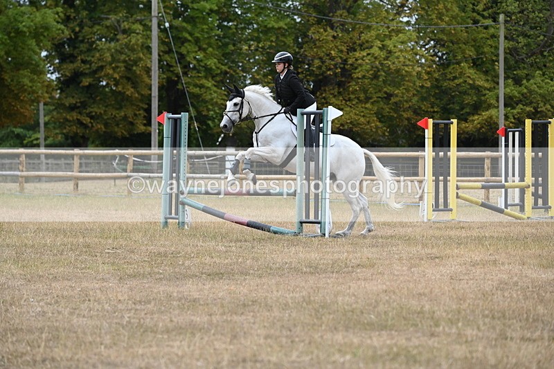 WJ6_0639 - Class 14 Intermediate Jumping 75cm