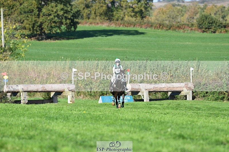 251024A-110520-07547 - A-012-Beth.Hobden