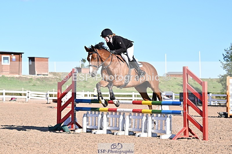 250708A-183741-00603 - 90cm Classes