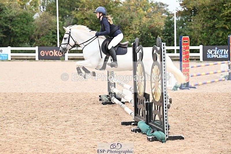 250920-105924-00330 - Cls 22+23 Club and Schools 70cm