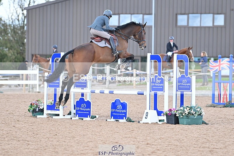 231014A-110840-04312 - Cls 18 Newcomers & 1.10m Open