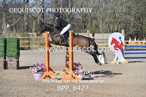 BPP_6427 - CLASS 10 SUN Newcomers/ 1m Open