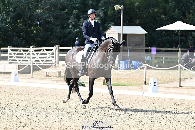 250810A-102907-05192 - 009-Ben.JamesClapton.Banks.Primadonna