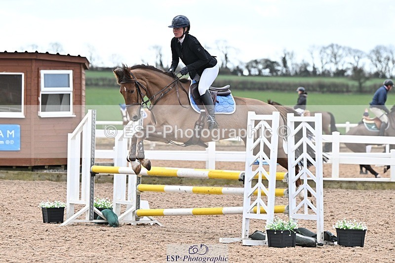 250328-110202-01362 - Cls 8 British Novice and 90cm