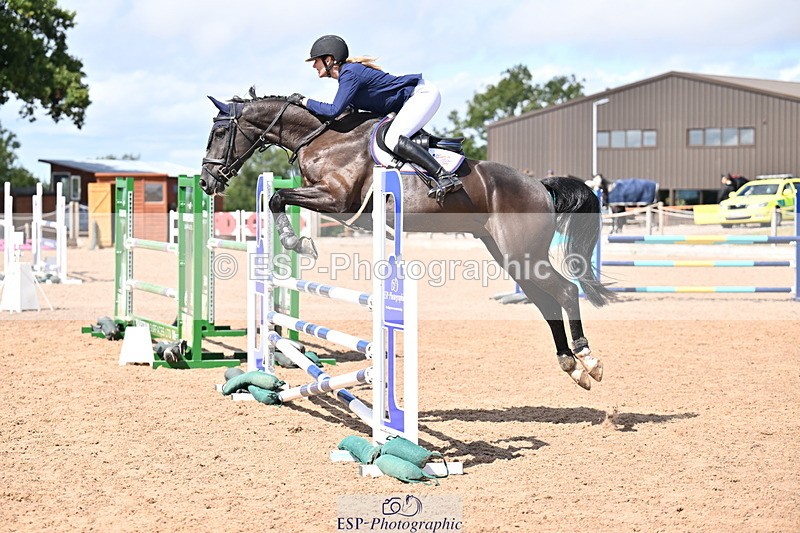 250827B-132531-00553 - Cls 4 Snr Newcomers 1.10m