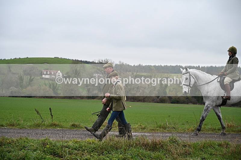 WJ7_9650 - Walk out..