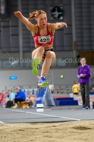 AgeInd25SAT-919178 - Field Female